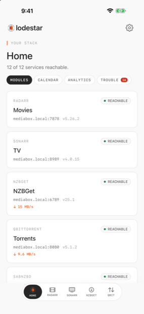 The dashboard, listing each server with its state and live download speeds.